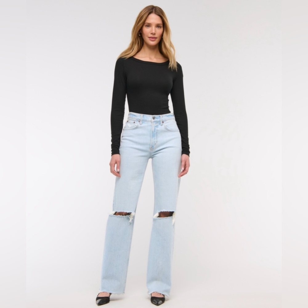 A&F 90s Relaxed Jean High Rise